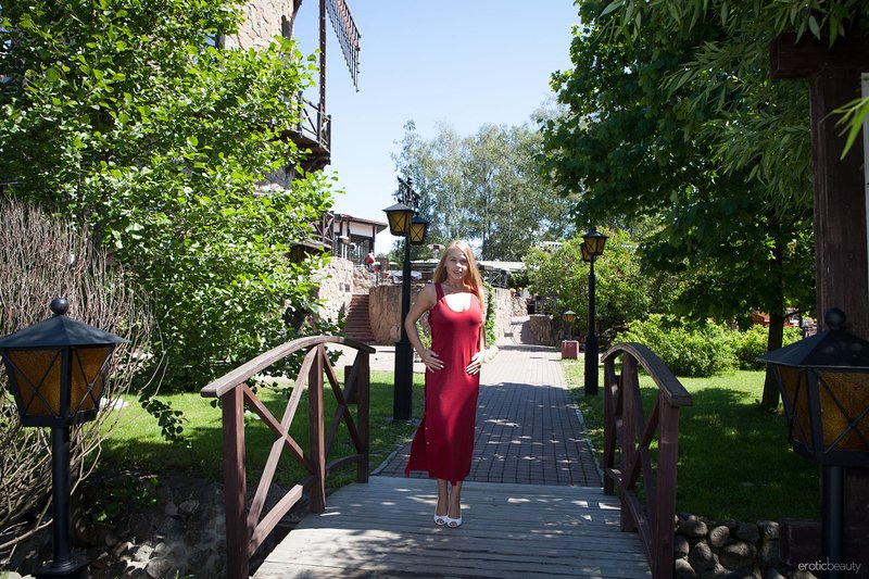 Тамара, 24 года, 2 размер груди